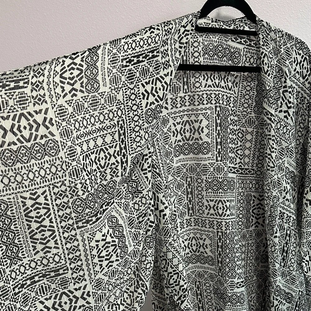 Black & White Geometric Fringe Wrap Scarf